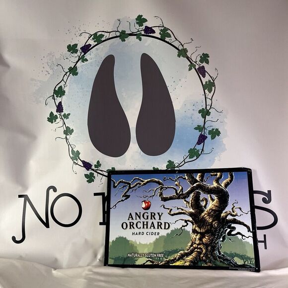 Angry Orchard Hard Cider 2012 11.5x18” Tin Tacker Bar Sign 7.6oz - Picture 5 of 5